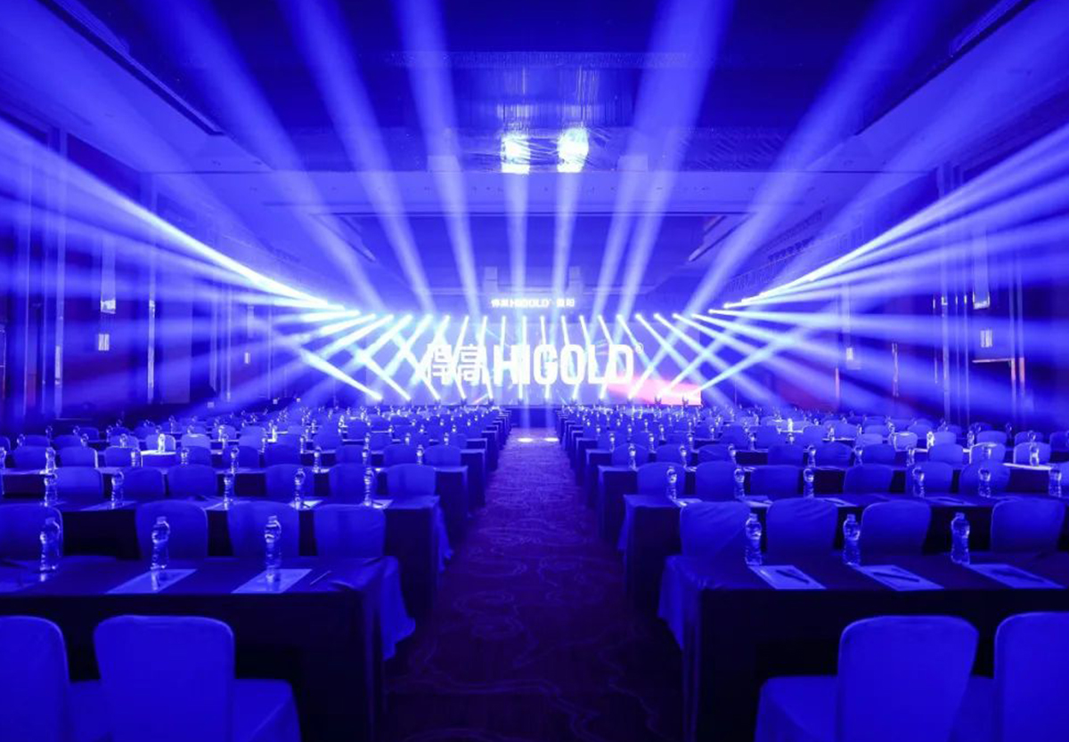 襄聚新途！qy88vip.cnn千亿新品巡回发布会襄阳站暨旗舰店耀目启幕