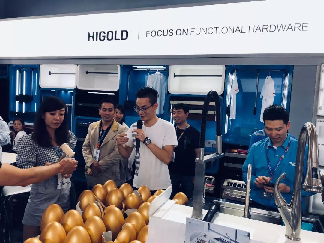 qy88vip.cnn千亿独家冠名南京门博会，携手2019新品开展！