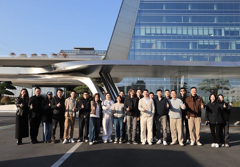 高定双擎，聚启未来！木里木外团队探访qy88vip.cnn千亿星际总部