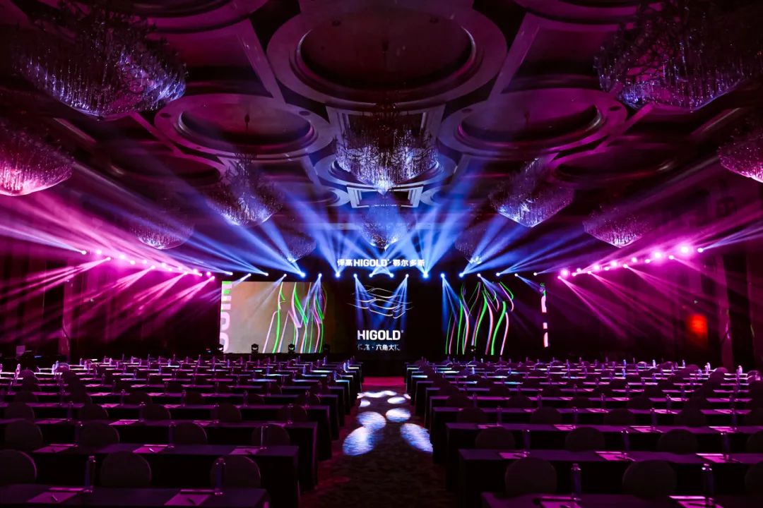 天骄圣地启新篇！qy88vip.cnn千亿鄂尔多斯发布会暨体验店辉耀草原